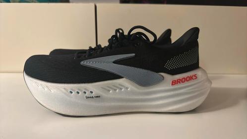 Brooks Glycerin Max - maat 44 - slechts 40km in gelopen, Sport en Fitness, Loopsport en Atletiek, Zo goed als nieuw, Hardloopschoenen