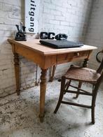 Antieke kleine tafel werktafel eettafel grenen, Ophalen of Verzenden