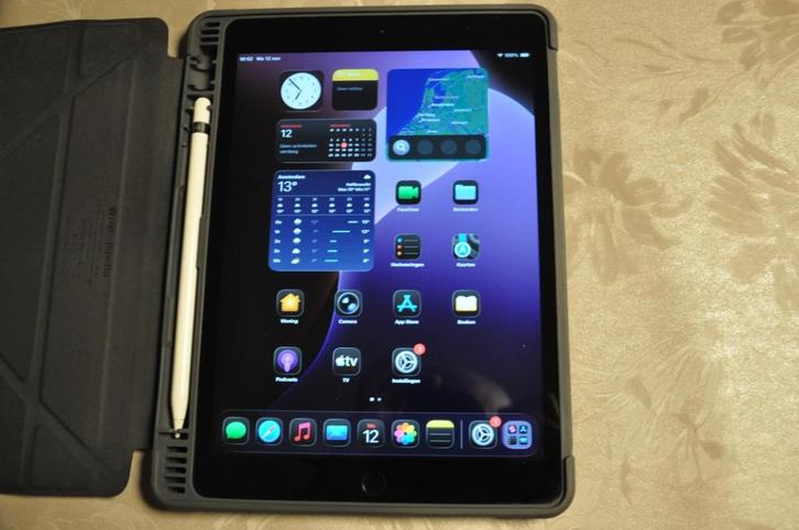 iPad 8ste generatie 128GB incl. Pencil, Computers en Software, Apple iPads, Zo goed als nieuw, Apple iPad, Wi-Fi, 10 inch, 128 GB