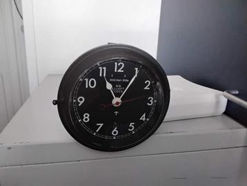 Royal navy  clock  beschikbaar voor biedingen