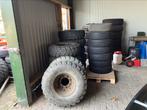 Militaire banden 280/85R16 NATO 9.00R16 - velgen Volvo TGB, Ophalen, Gebruikt, 16 inch, All Season