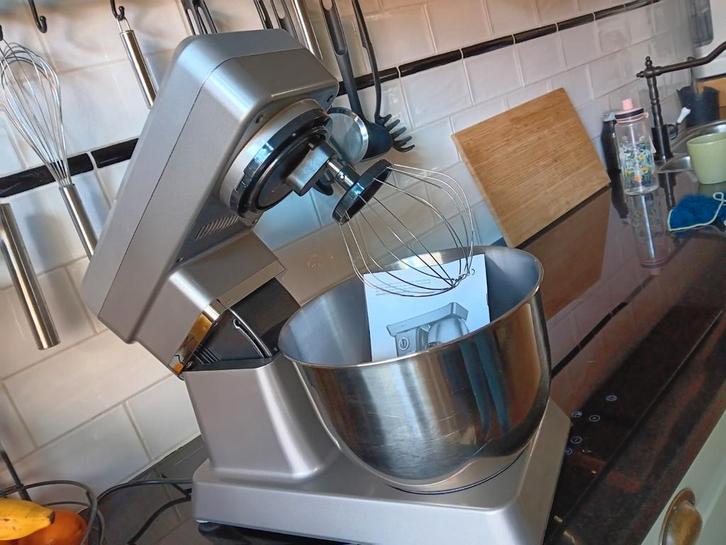 Clatronic KM 3630 Keukenmachine - Zo goed als nieuw!, Witgoed en Apparatuur, Keukenmixers, Zo goed als nieuw, 4 liter of meer