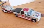 Nascar Chevrolet Dually transporter +  #29Suburban gratis, Ophalen of Verzenden, Zo goed als nieuw, Auto, Overige merken