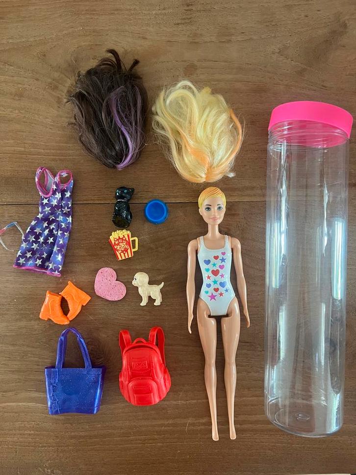 Color Reveal Barbie met Accessoires, Kinderen en Baby's, Speelgoed | Poppen, Zo goed als nieuw, Barbie, Ophalen