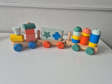 Houten Trein van HEMA beschikbaar voor biedingen