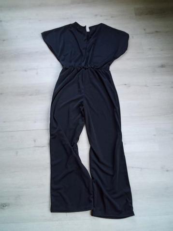 Jumpsuit  beschikbaar voor biedingen