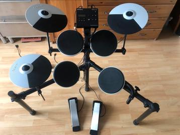 Roland TD-02K drumstel electronisch beschikbaar voor biedingen