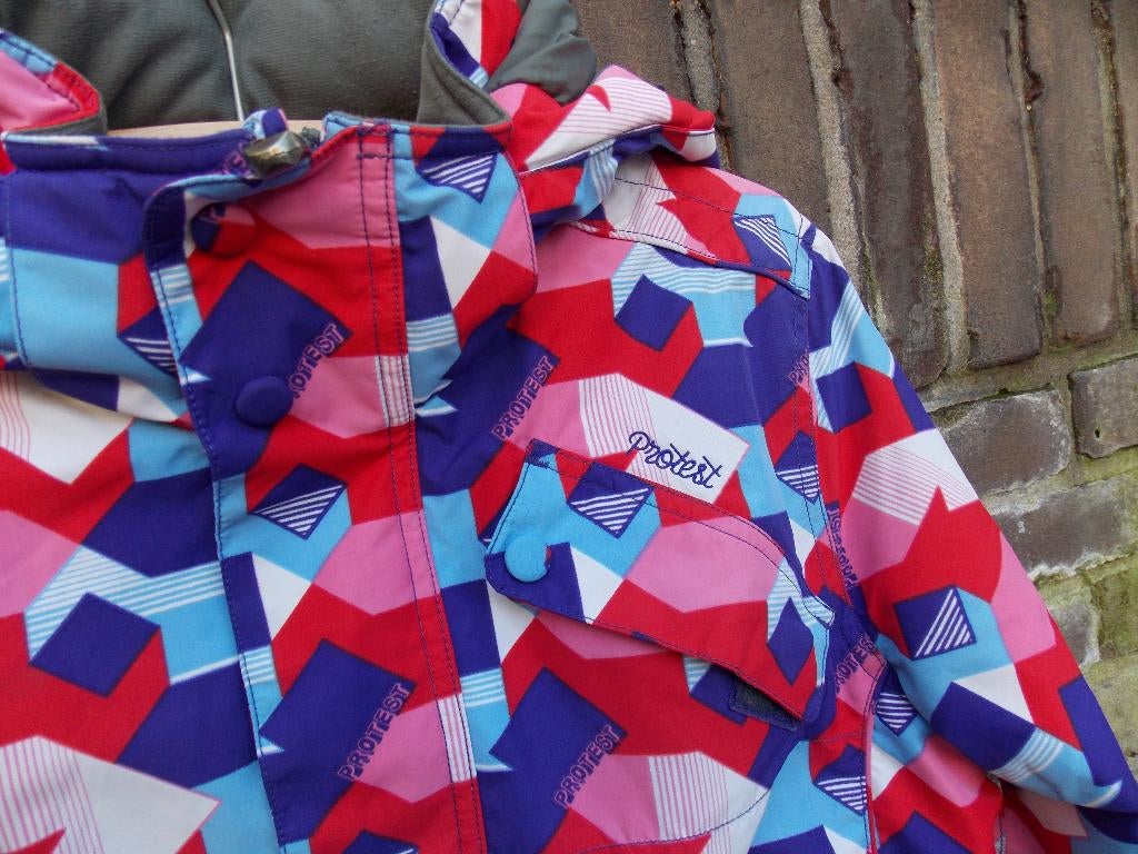 ski jas Protest, maat 36/38 capuchon/sneeuwvanger, Ophalen of Verzenden, Zo goed als nieuw, Maat 38/40 (M), Jack