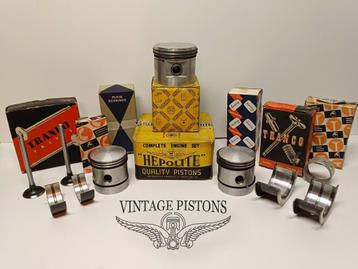 Zuigers, en diverse motoronderdelen voor klassieke auto's beschikbaar voor biedingen