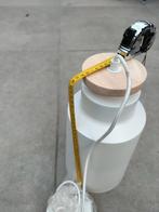 Twee nieuwe hang lampen 220 volt, Ophalen