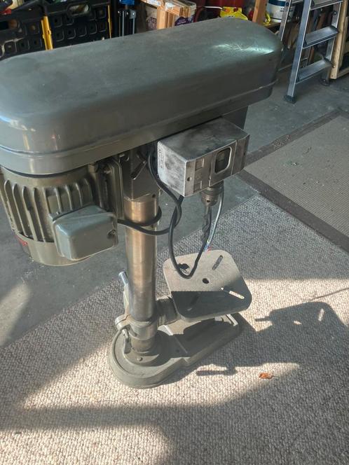 Ferm FM-16 kolomboor uit 1978 380V, Doe-het-zelf en Verbouw, Gereedschap | Boormachines, Gebruikt, Kolomboormachine, 400 tot 600 watt