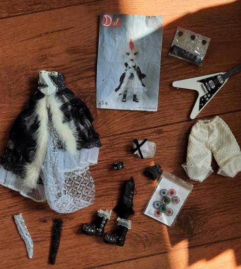Bjd pullip dall complete kleding set met extra oog clips, Verzamelen, Poppen, Zo goed als nieuw, Kleertjes, Ophalen of Verzenden