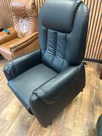 Zwarte Lederen Sta Op Stoel, Huis en Inrichting, Fauteuils, Ophalen of Verzenden, Gebruikt, Leer, 75 tot 100 cm