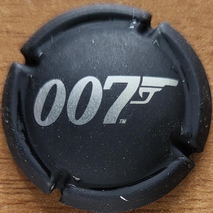 Champagnecapsule BOLLINGER zwart&zilver nr. 57c **EX.ZELDZ**, Verzamelen, Wijnen, Nieuw, Champagne, Frankrijk, Ophalen of Verzenden