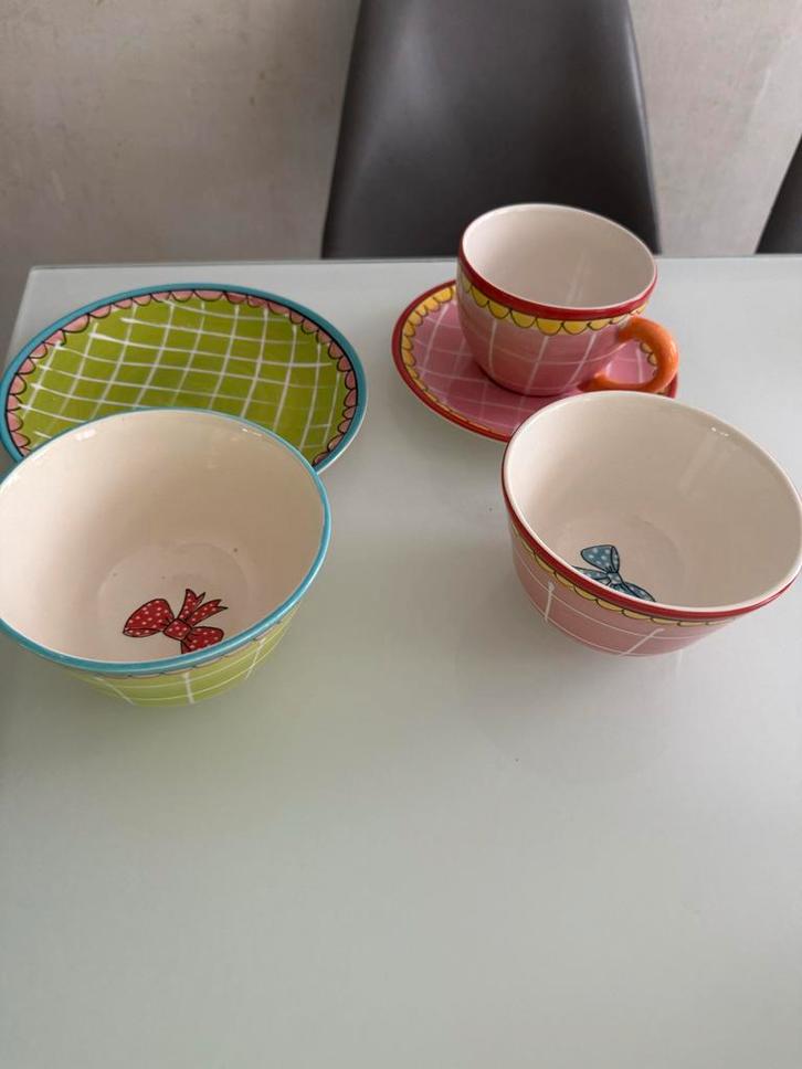 Vrolijk Serviesgoed Set Blond Amsterdam, Huis en Inrichting, Keuken | Servies, Zo goed als nieuw, Bord(en), Overige stijlen, Aardewerk