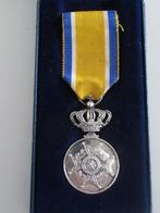 Orde van Oranje-Nassau Eremedaille in zilver in doosje, Postzegels en Munten, Penningen en Medailles, Nederland, Zilver, Verzenden
