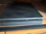 PS4 + 2 controllers + oplaadstation + Ges, Ophalen of Verzenden, Zo goed als nieuw, Met 2 controllers, Original
