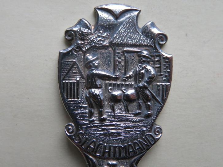 Verzilverd Douwe Egberts lepeltje Slachtmaand (November), Antiek en Kunst, Antiek | Bestek, Verzenden