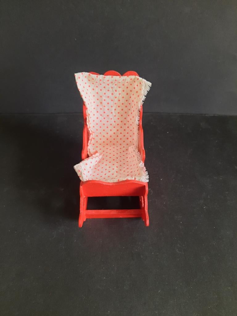 Vintage Poppenstoel met Kussen, Gebruikt, Overige typen, Onbekend, Ophalen of Verzenden