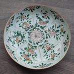 Om 1725 -1800 Famille Verte Chinees Porselein Bord China, Antiek en Kunst, Antiek | Porselein, Ophalen of Verzenden