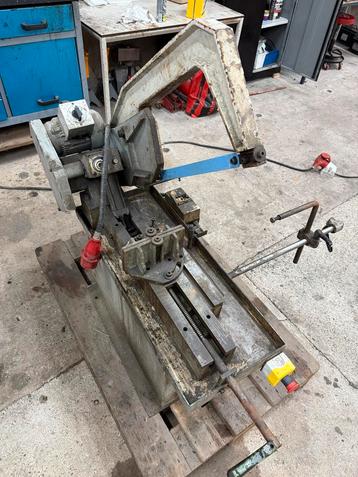 kasto 210/240 Beugelzaag - Metaalzaagmachine beschikbaar voor biedingen