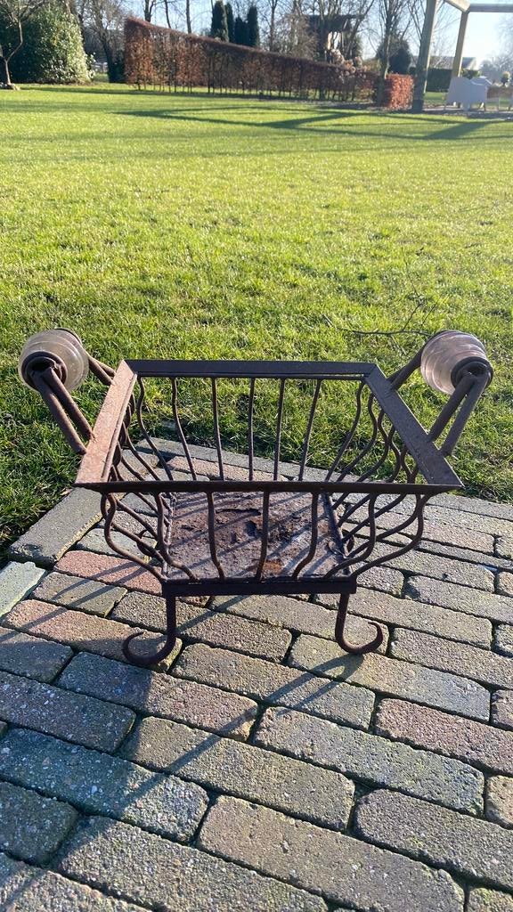 Gietijzeren vuurkorf, Ophalen, Gebruikt