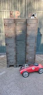 Oude originele industriële locker kast set met mooie patina, Huis en Inrichting, Kasten | Ladekasten, Ophalen, 1 of 2 laden, 50 tot 100 cm