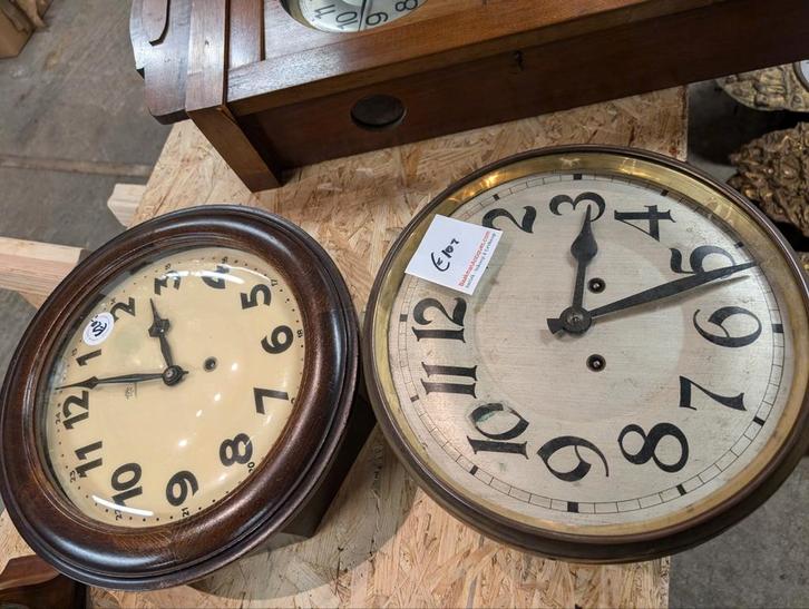 2 oude klokken samen €30., Antiek en Kunst, Antiek | Klokken, Ophalen