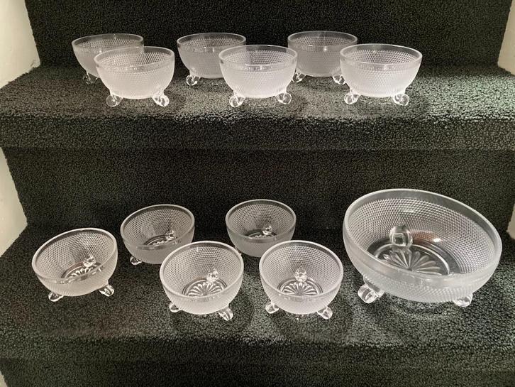 12 Delige jaren 30 glazen dessert schaaltjes op pootjes.15 €, Antiek en Kunst, Antiek | Servies los, Ophalen of Verzenden