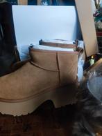 Ugg Classic ultra mini new heights 38, Ophalen of Verzenden, Nieuw, Bruin