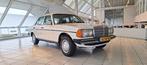 Mercedes-Benz 200-Serie 2.3 230 E 1982 Wit, Wit, Handgeschakeld, Particulier, Sedan