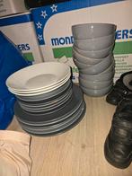 Serviesset - Gebruikt, maar goed!, Huis en Inrichting, Keuken | Servies, Gebruikt, Keramiek, Ophalen of Verzenden, Effen