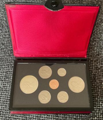 Canada jaarset 1977-1979-1980-1981-1989 + zilveren dollar beschikbaar voor biedingen