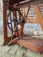 Oude / antieke trapnaaimachine merk Kayser, eikenhout, Antiek en Kunst, Antiek | Naaimachines, Ophalen