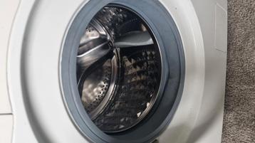 Tekoop wasmachine met nieuwe onderdelen  beschikbaar voor biedingen