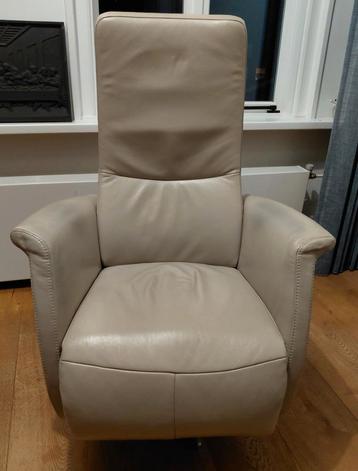 Sta op stoel/relax stoel beschikbaar voor biedingen