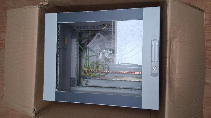 Rittal DK 7709735 netwerkbehuizing 9 HE 3-delig, Computers en Software, Serverkasten, Nieuw, Glas, Plaatstaal, Ophalen