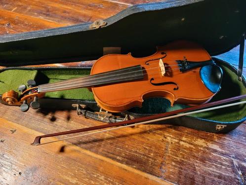 SUZUKI Viool 1980 Stradivarus model 4/4 No. 7, Muziek en Instrumenten, Strijkinstrumenten | Violen en Altviolen, Gebruikt, 4/4-viool