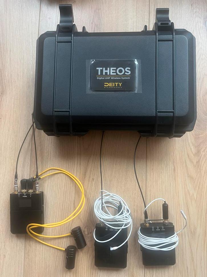 Deity Zenderset met 2 Lavalier COS 11DR Microfoons, Audio, Tv en Foto, Professionele Audio-, Tv- en Video-apparatuur, Zo goed als nieuw