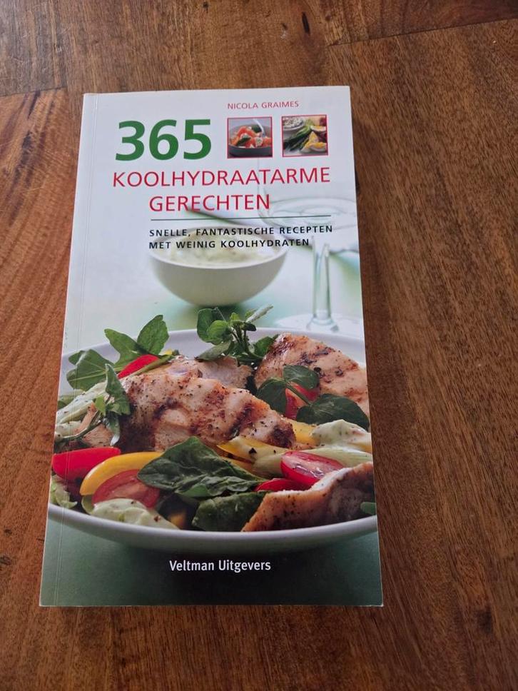 365 Koolhydraatarme Gerechten - Kookboek, Boeken, Kookboeken, Zo goed als nieuw, Voorgerechten en Soepen, Hoofdgerechten, Europa