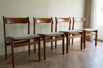 Deense mid-century vintage eetkamerstoelen (4 stuks) beschikbaar voor biedingen