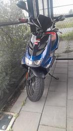 aprilia sr 50 70cc, Fietsen en Brommers, Scooters | Aprilia, Ophalen, Zo goed als nieuw, Overige modellen