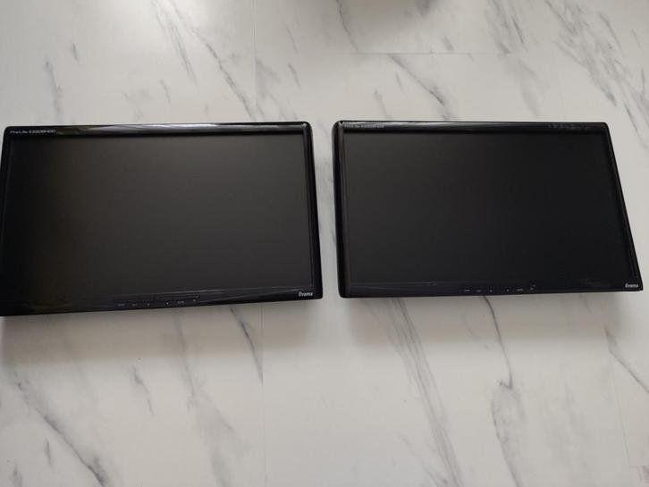2x IIyama monitor 22 inch, Computers en Software, Monitoren, Gebruikt, 60 Hz of minder, DVI, VGA, Full HD, Ophalen