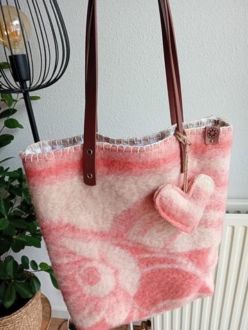 Nieuwe vintage wollen dekentassen - roze wit