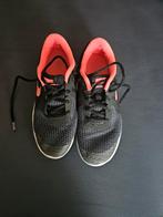 Nike Revolution 4 (GS) Sneakers - Maat 37.5, Zwart, Nike, Ophalen of Verzenden, Sneakers of Gympen