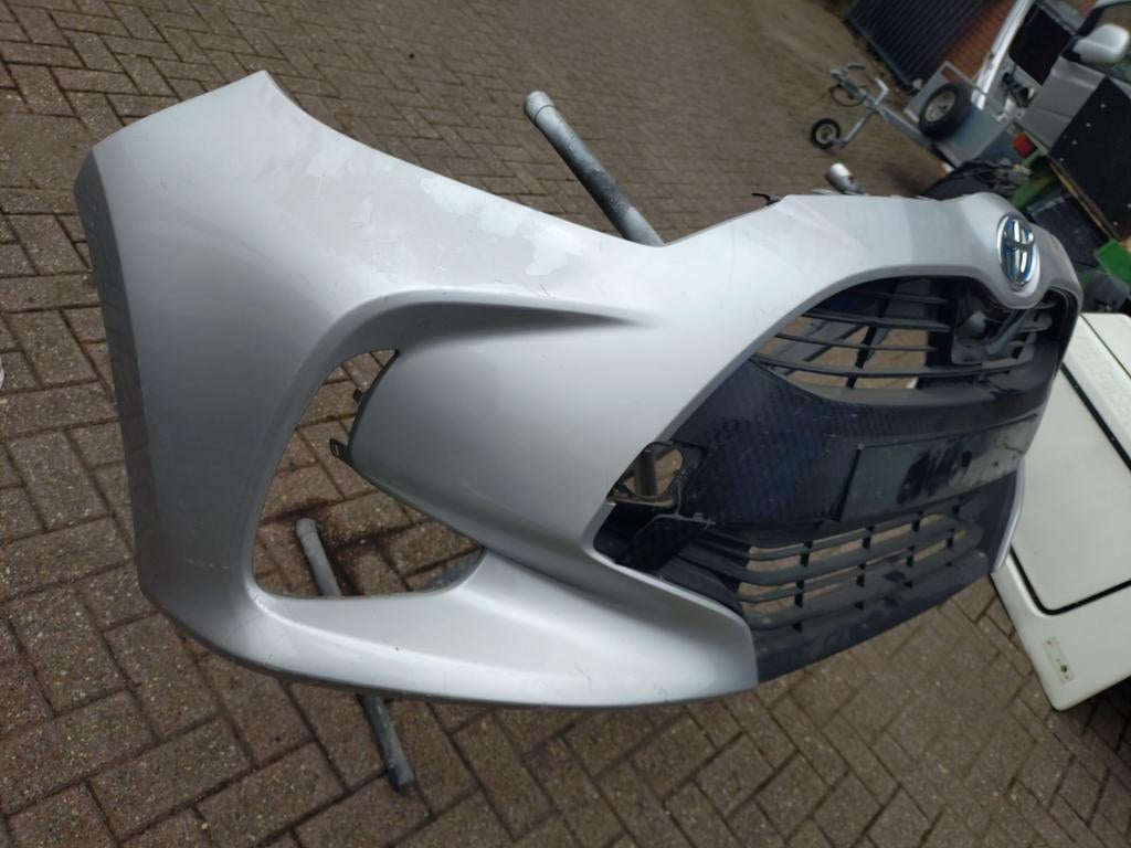 voorbumper Toyota Yaris 2021, Auto-onderdelen, Ophalen of Verzenden, Toyota, Bumper