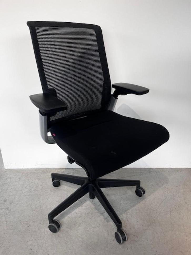 Ergonomische Bureaustoel Asis Pro Match Zwart, Huis en Inrichting, Bureaustoelen, Gebruikt, Bureaustoel, Zwart, Ergonomisch, Ophalen of Verzenden