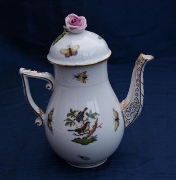 Herend, Hungary Coffee Pot Rothschild Bird Pattern beschikbaar voor biedingen