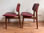 2 vintage stoelen teakhout met rood skai, Ophalen, Gebruikt, Twee, Hout