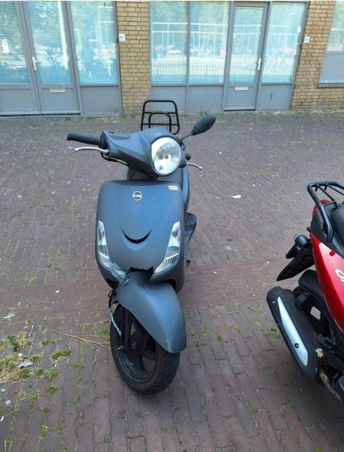 sym fiddle, Fietsen en Brommers, Scooters | SYM, Gebruikt, Fiddle, Maximaal 25 km/u, Benzine, Ophalen